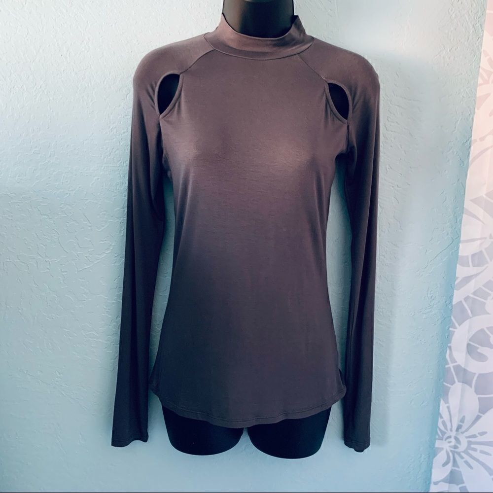 Bear Dance Gray Mock Neck Cutout Long Sleeve Pullover Shirt Size Medium